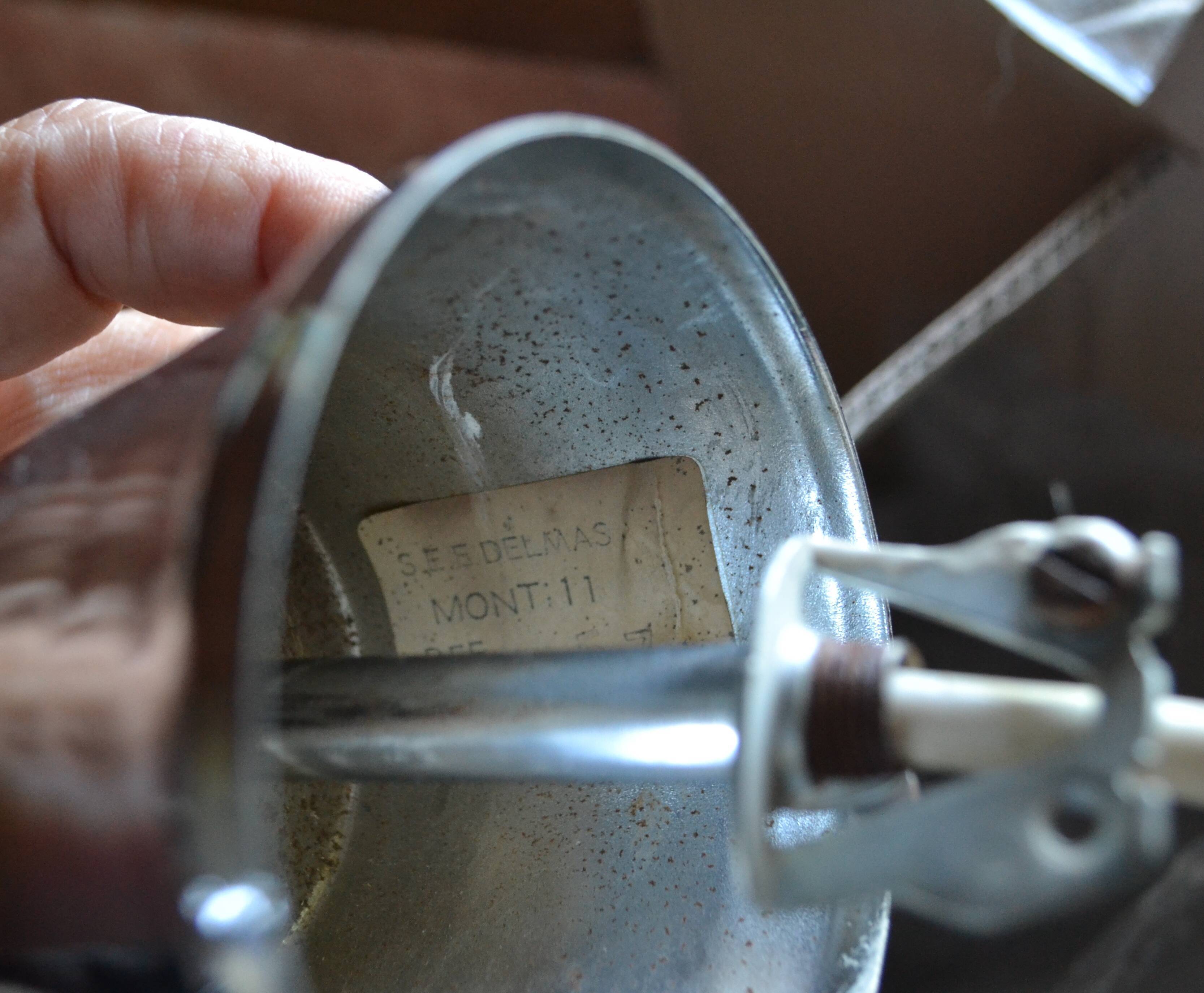 Suspension bulb Delmas