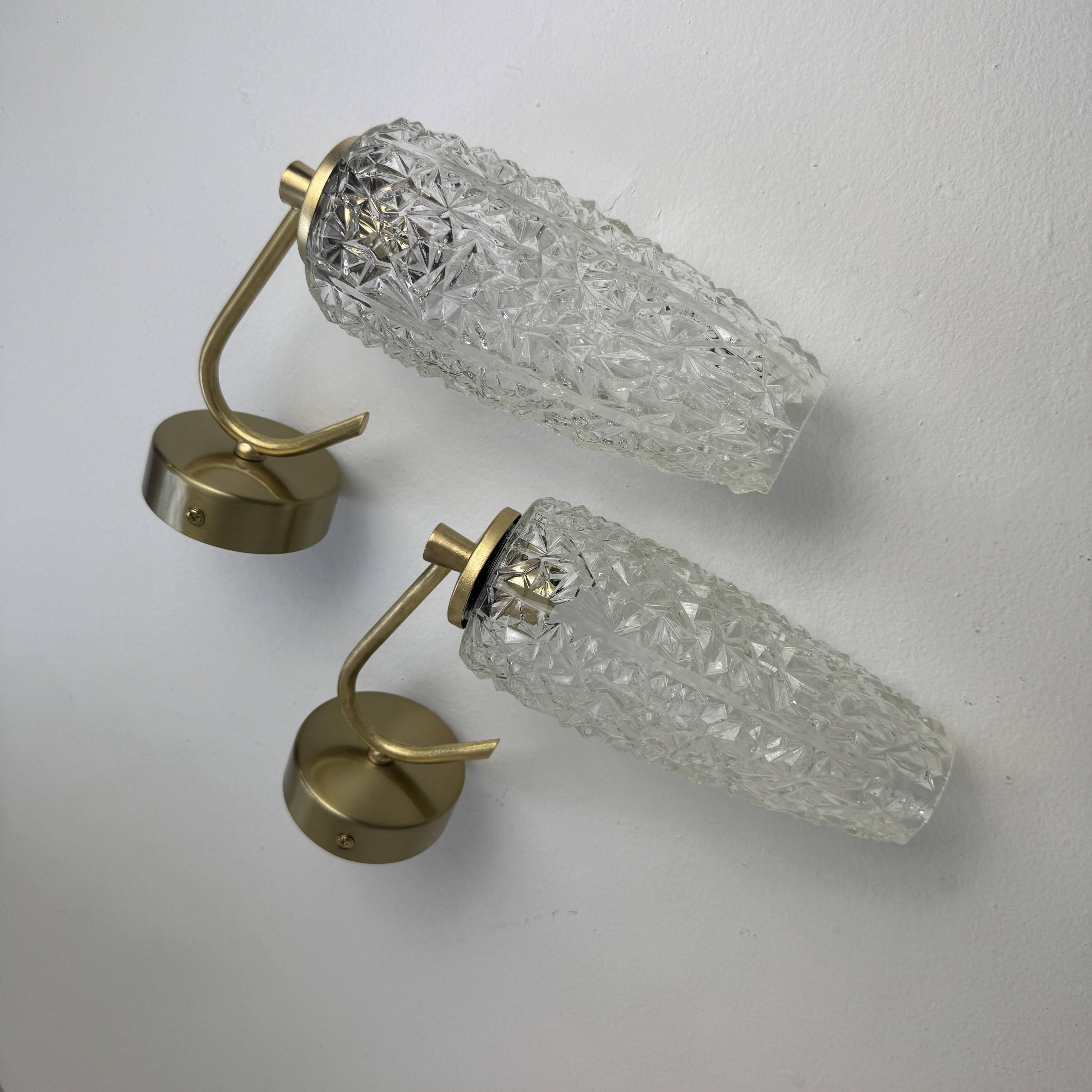 VINTAGE DIAMOND POINT WALL LIGHTS