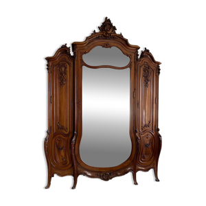 Armoire de style nrococo