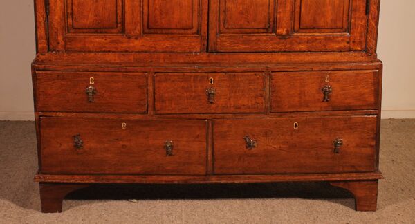 Buffet 2 corps dit cupboard en chêne, XVIIIème siècle