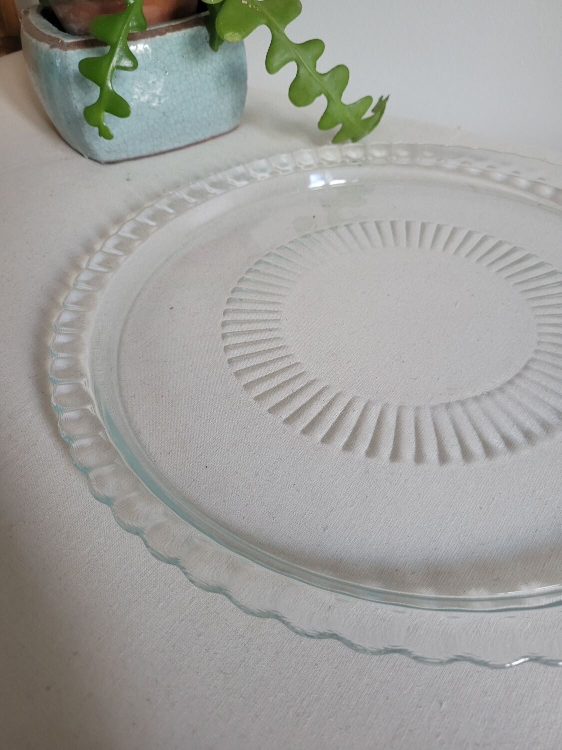 Luminarc glass cake dome