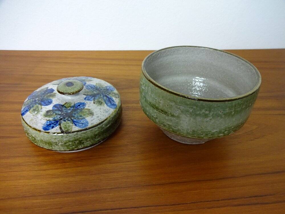 Danish Studio Ceramic Bowl with Lid by Noomi Backhausen for Soholm Stentoj, 1960s