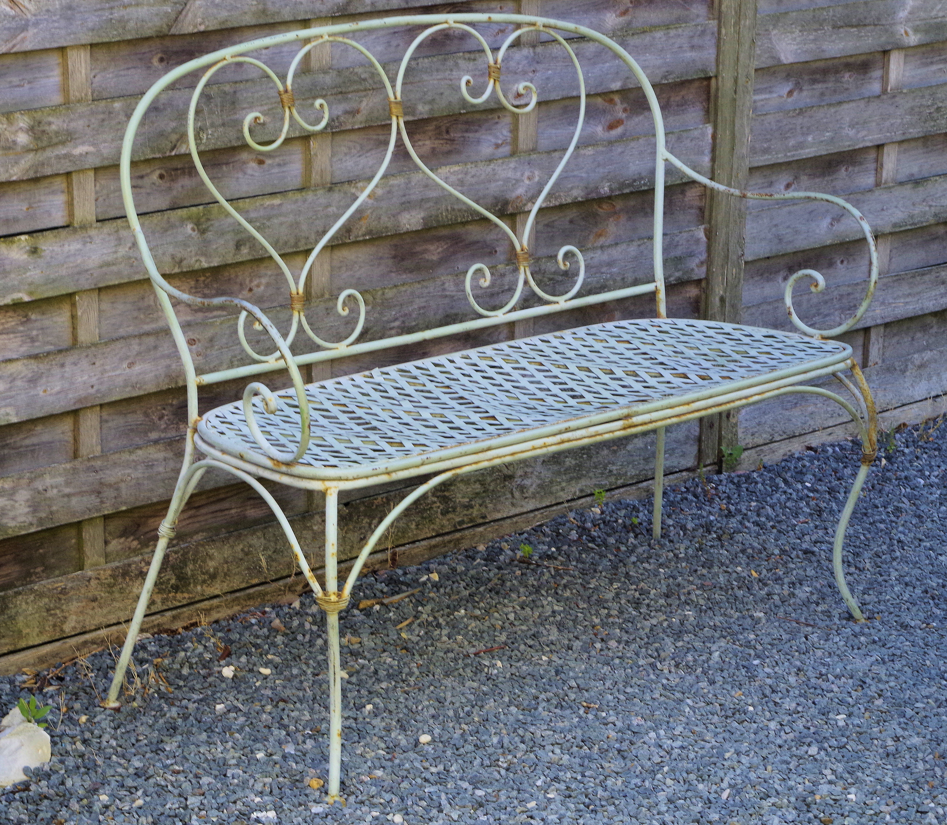 Garden bench in metal