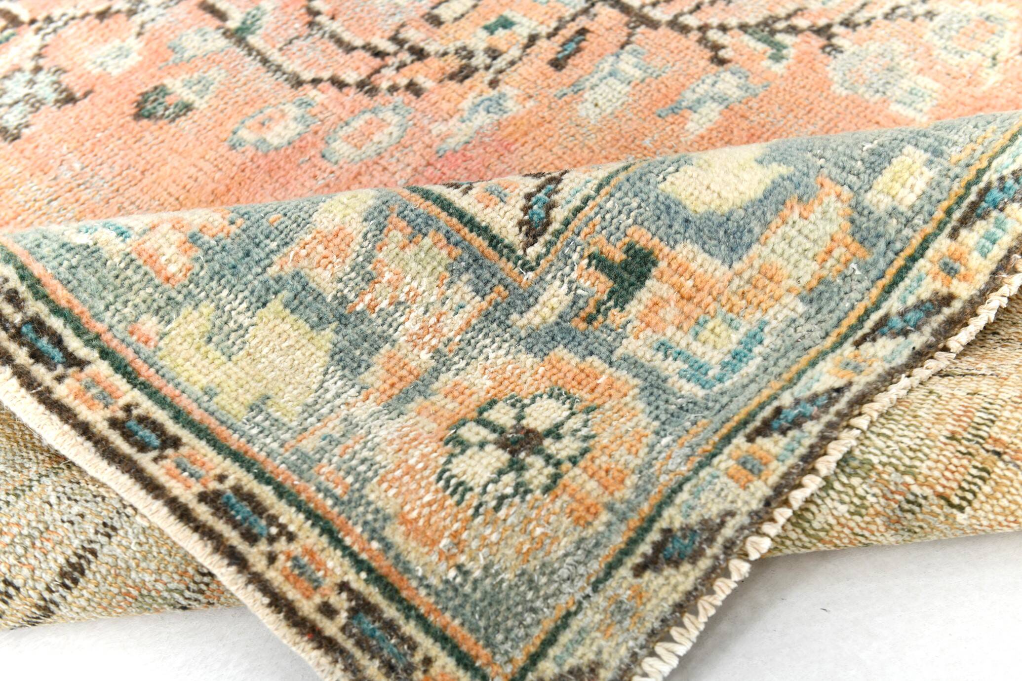 Red & Cream Classic Pattern Vintage Rug, 180x261Cm