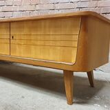 Lowborard row of the 60s"