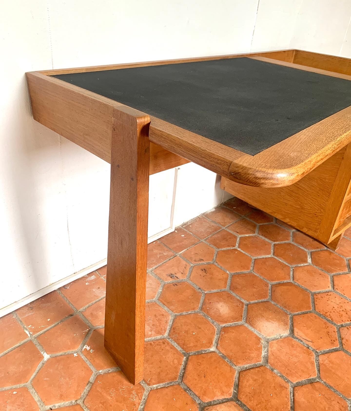 Solid oak desk Guillerme and Chambron 1960