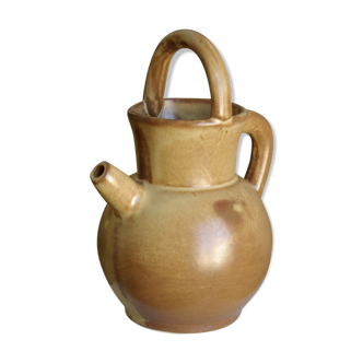 Sandstone pitcher