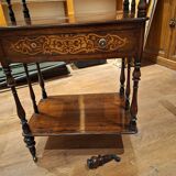 Small three-tiered shelf in mahogany marquetry