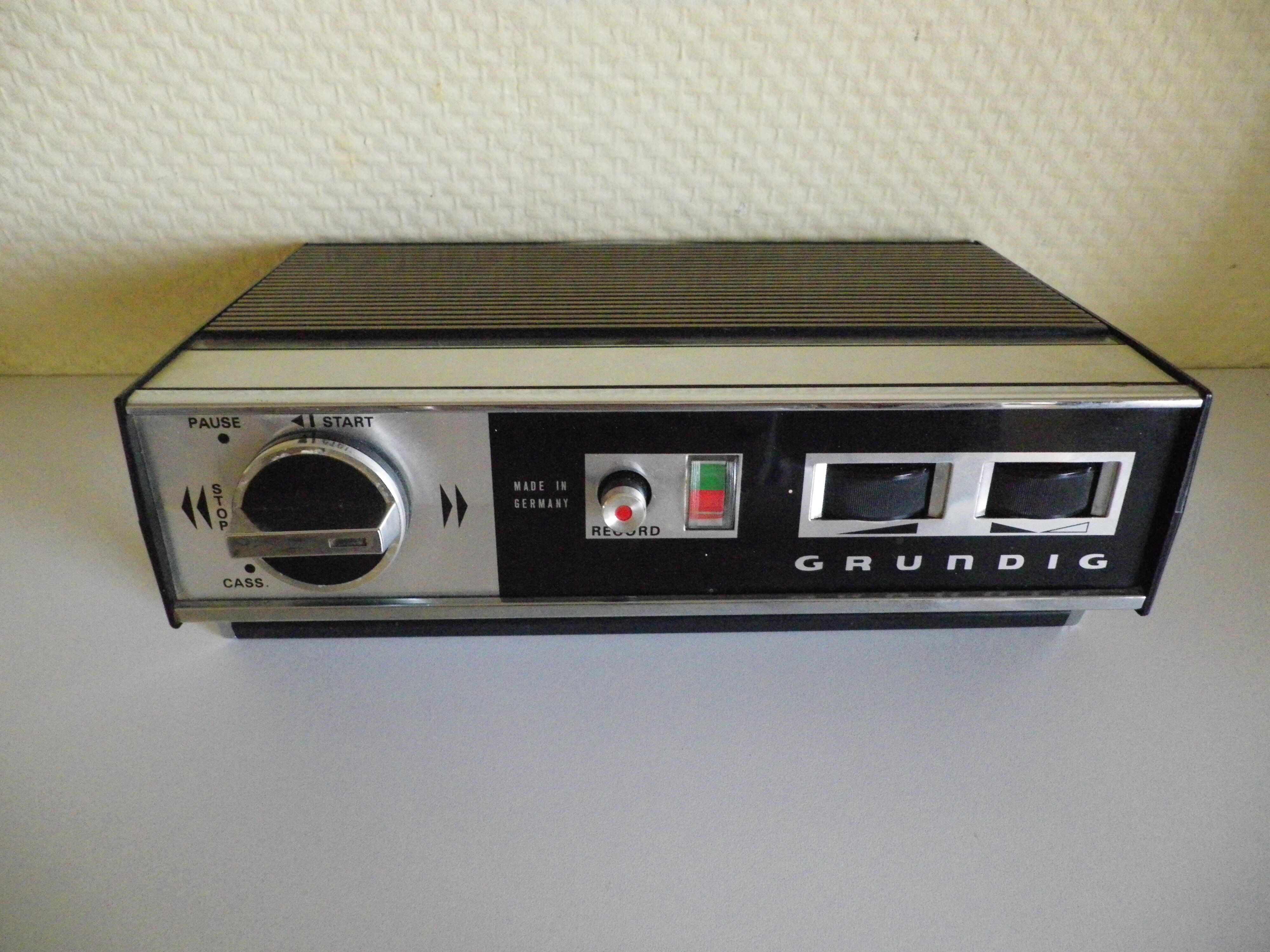 Tape recorder, portable k7
