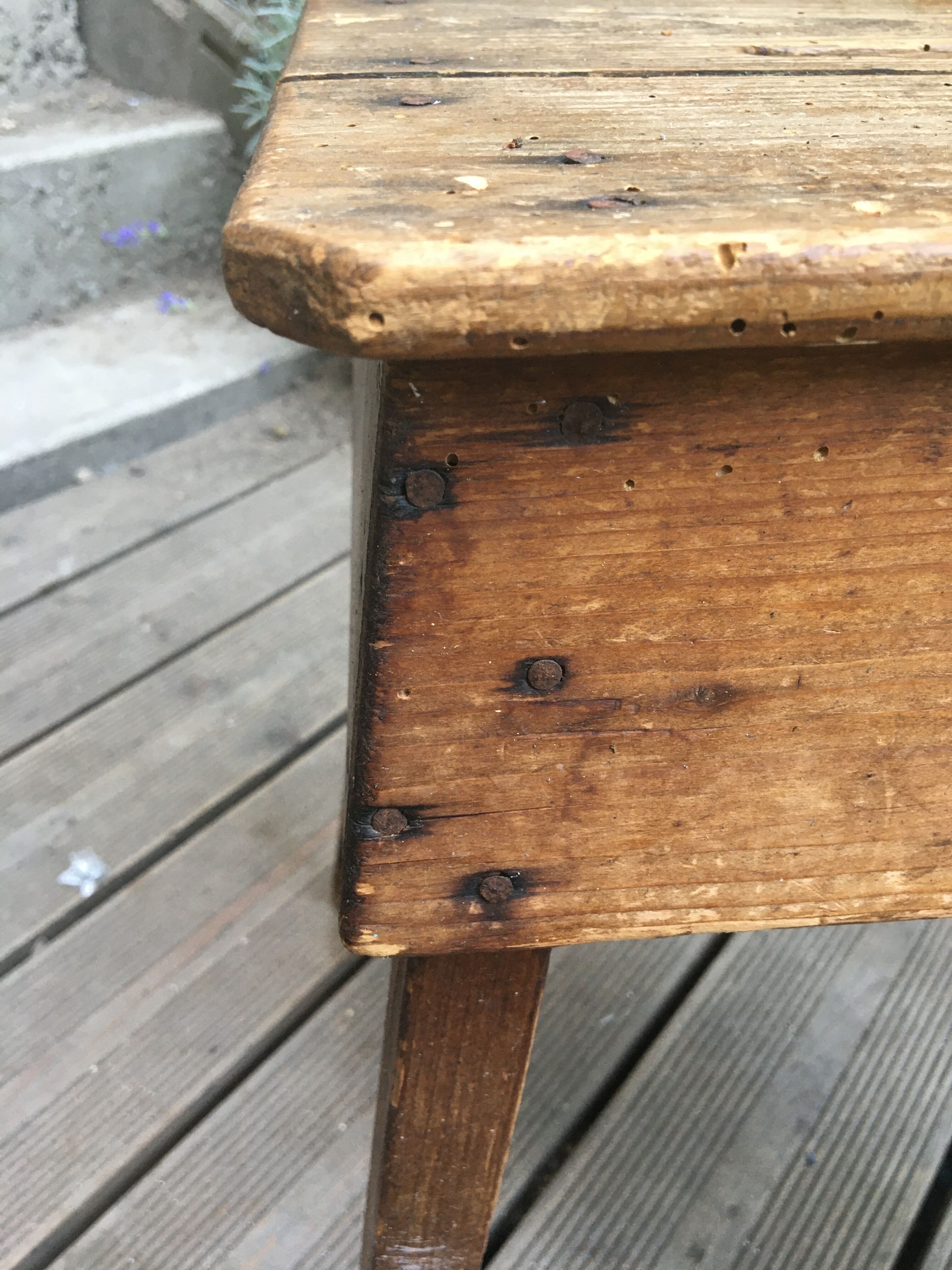 Brutalist former tabouret