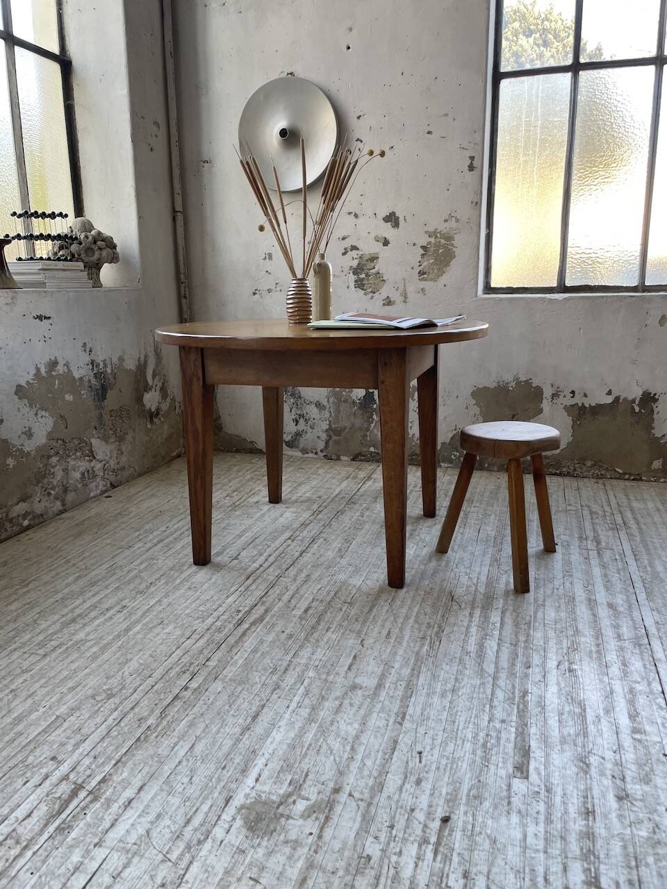 1950s round oak table