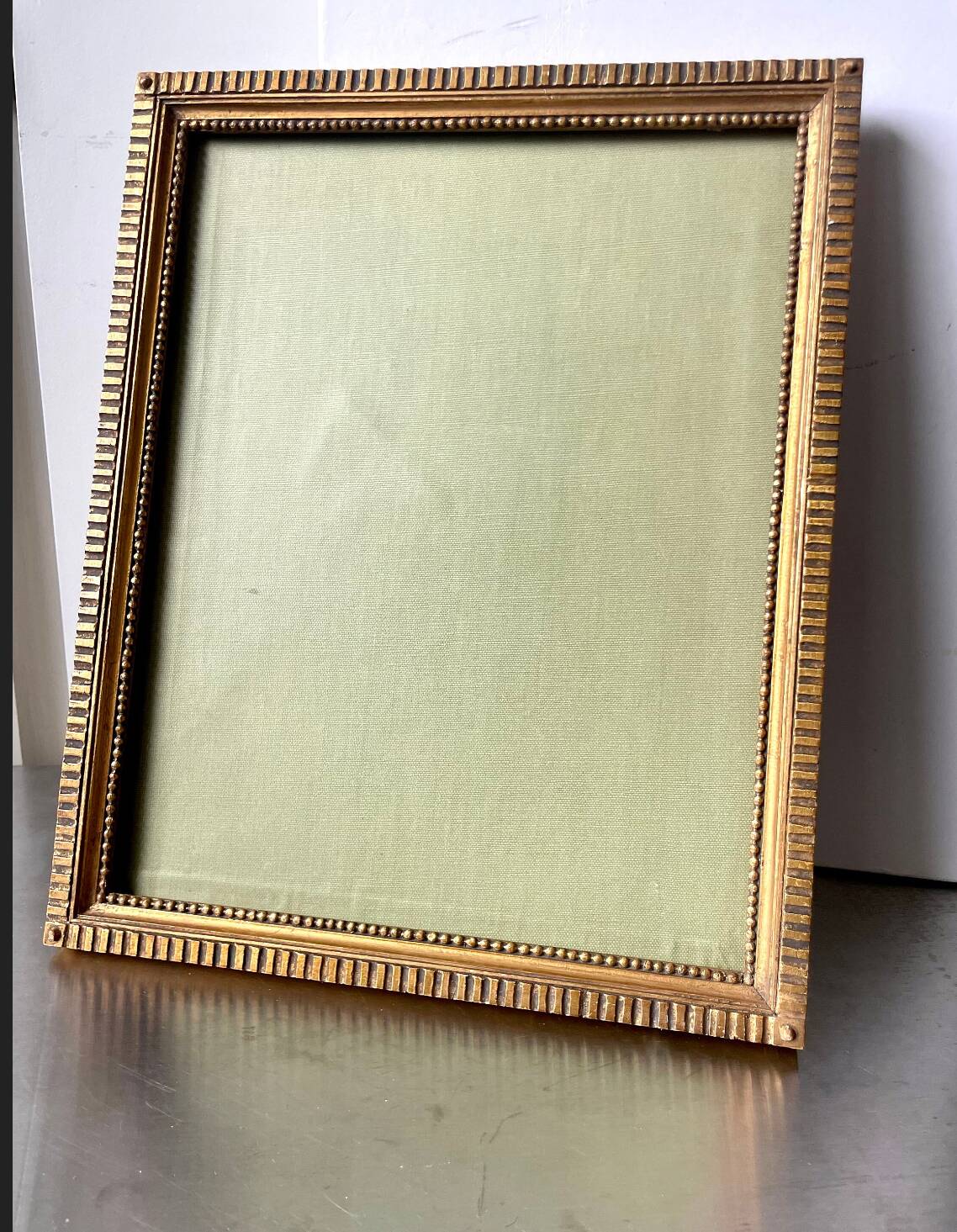 Antique Frame gilded wood measurements 35.5 cm x 28.5 cm