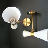 Pair of diabolo appliques