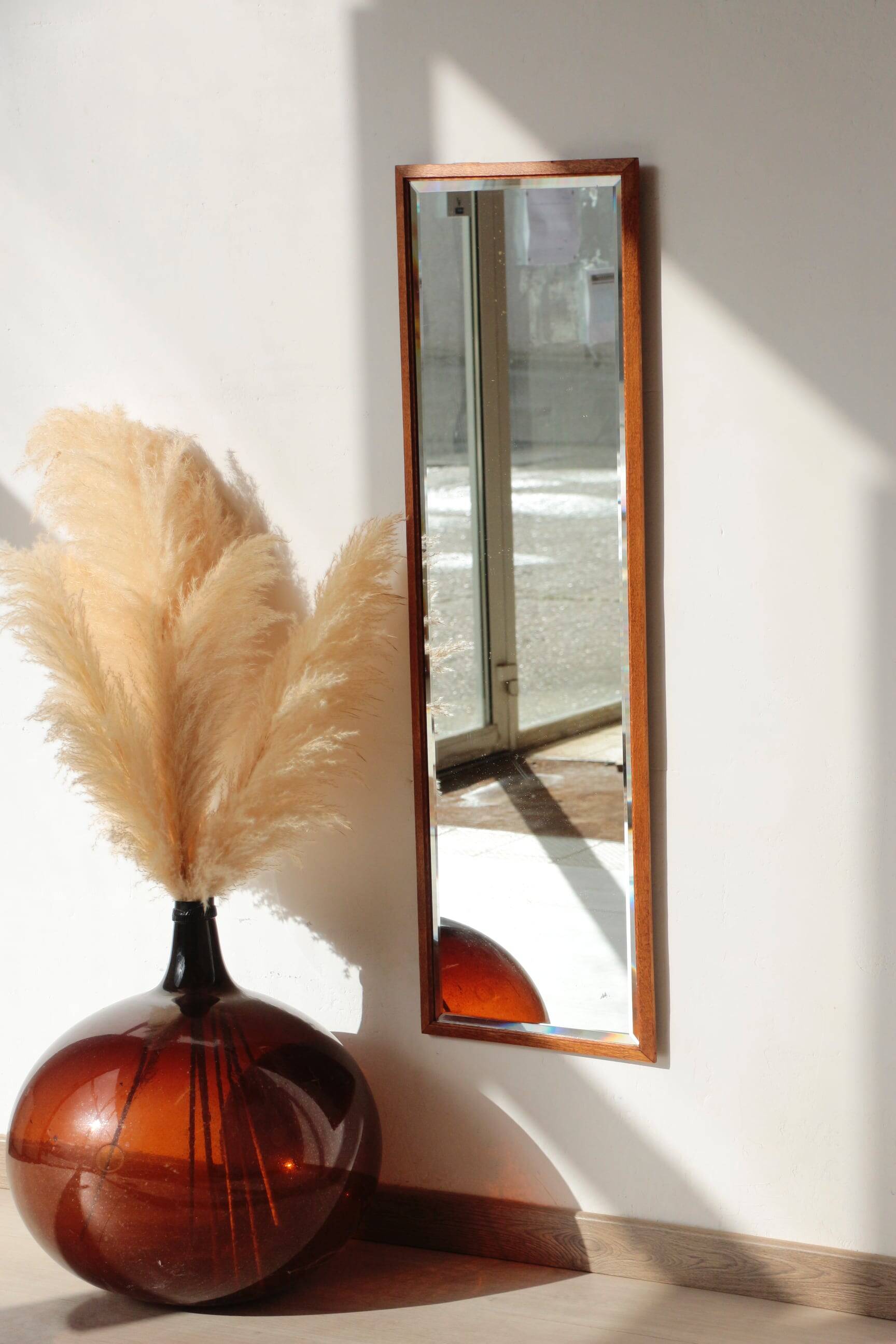 Large bevelled mirror - 02.10.25.01