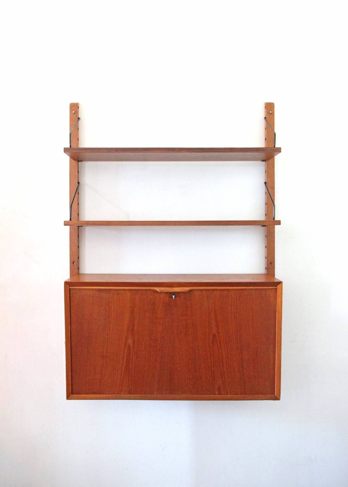Cadovius wall secretary library