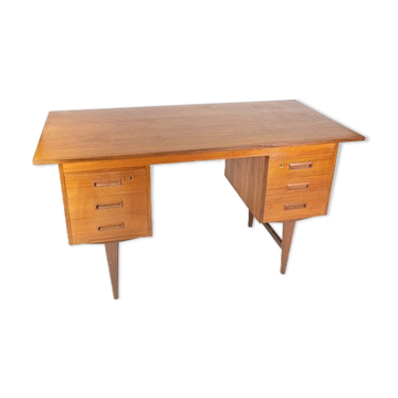 Desk in teak of danish design from the 1960