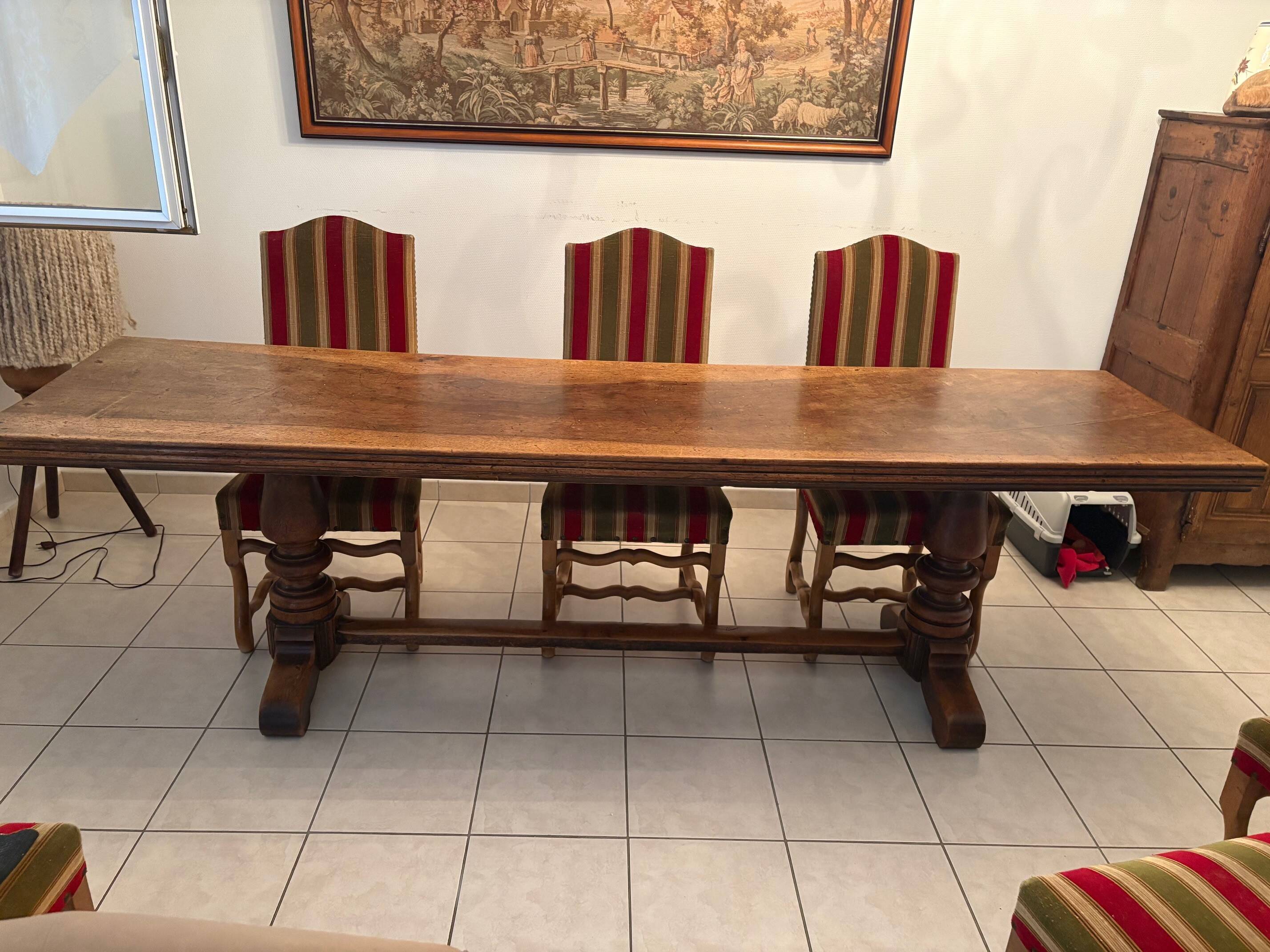 Large antique oak table, Louis XIII / XVIII century style, with a strong patina.