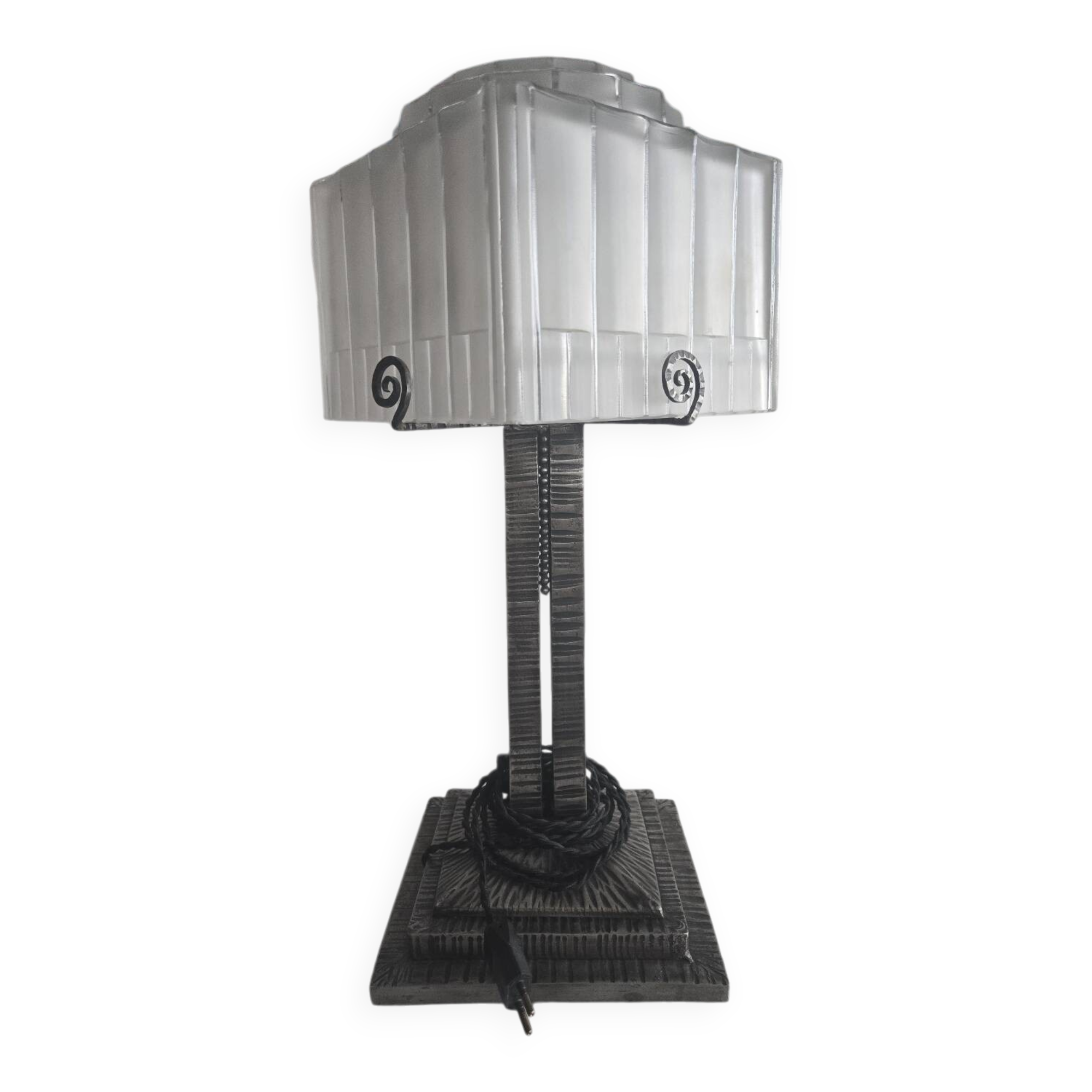 French Art Deco geometric table lamp