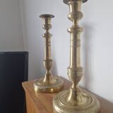 Paire de bougeoirs laiton