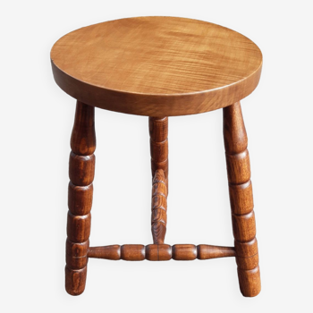 Wooden tripod stool with turned legs