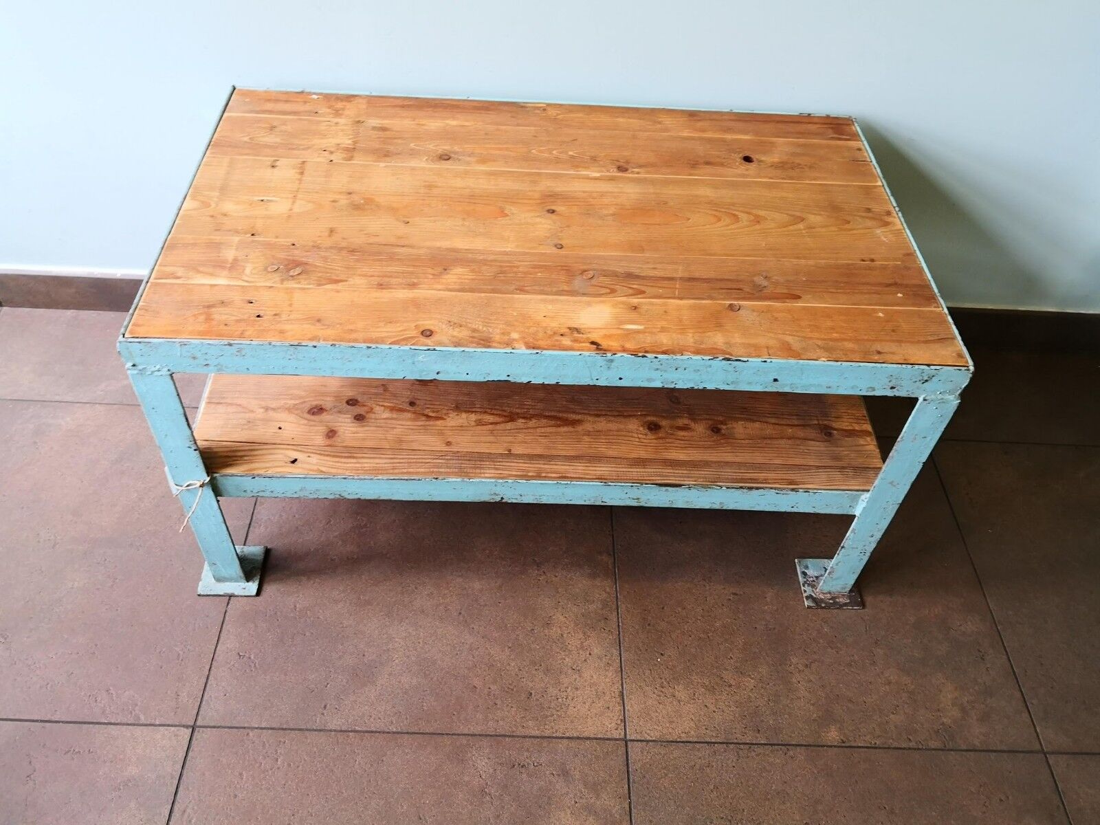 Table basse vintage, déco loft ou industrielle, bois et métal