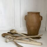 Stoneware utensil pot