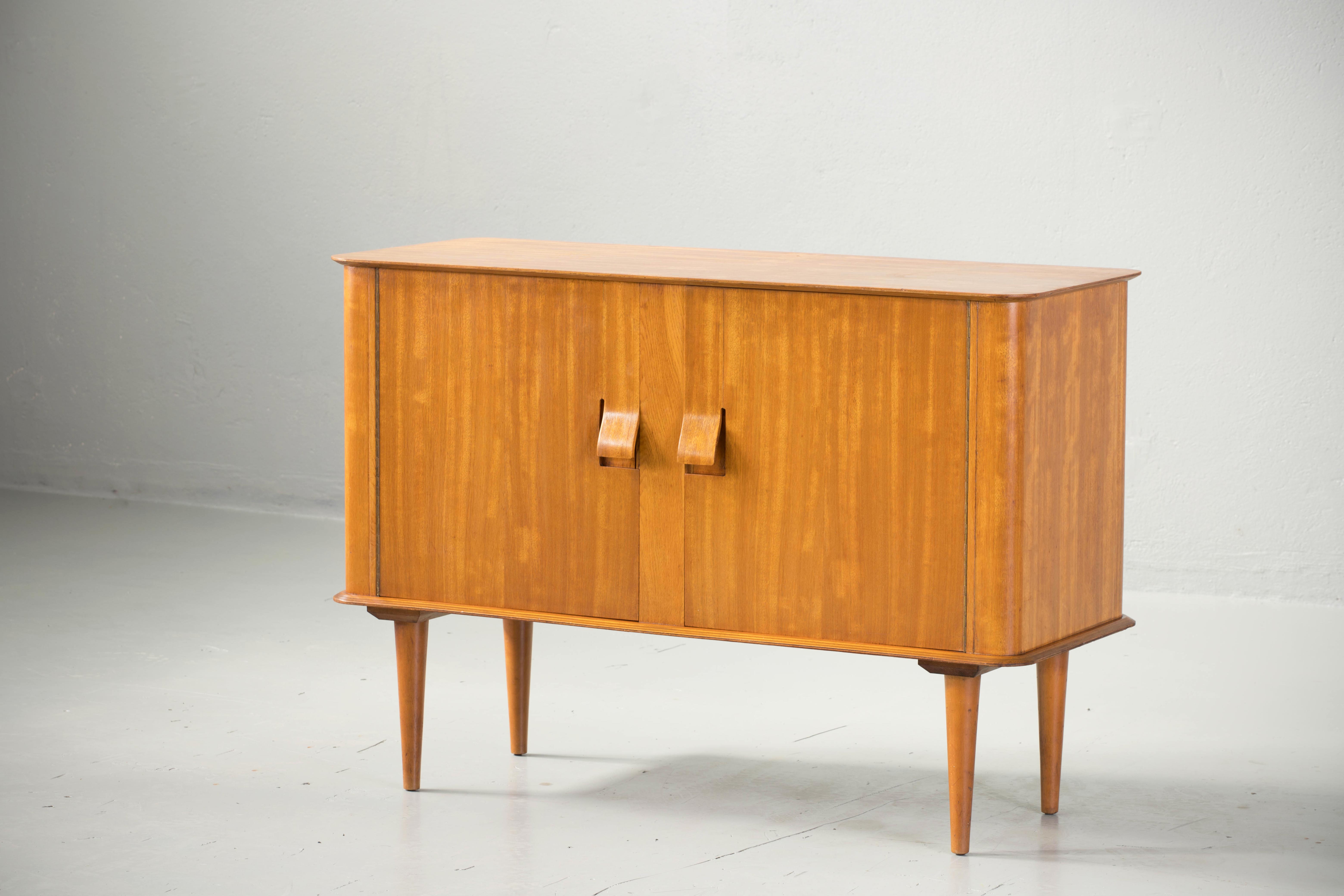 Buffet Maple de Loebenstein pour Meredew, 1960