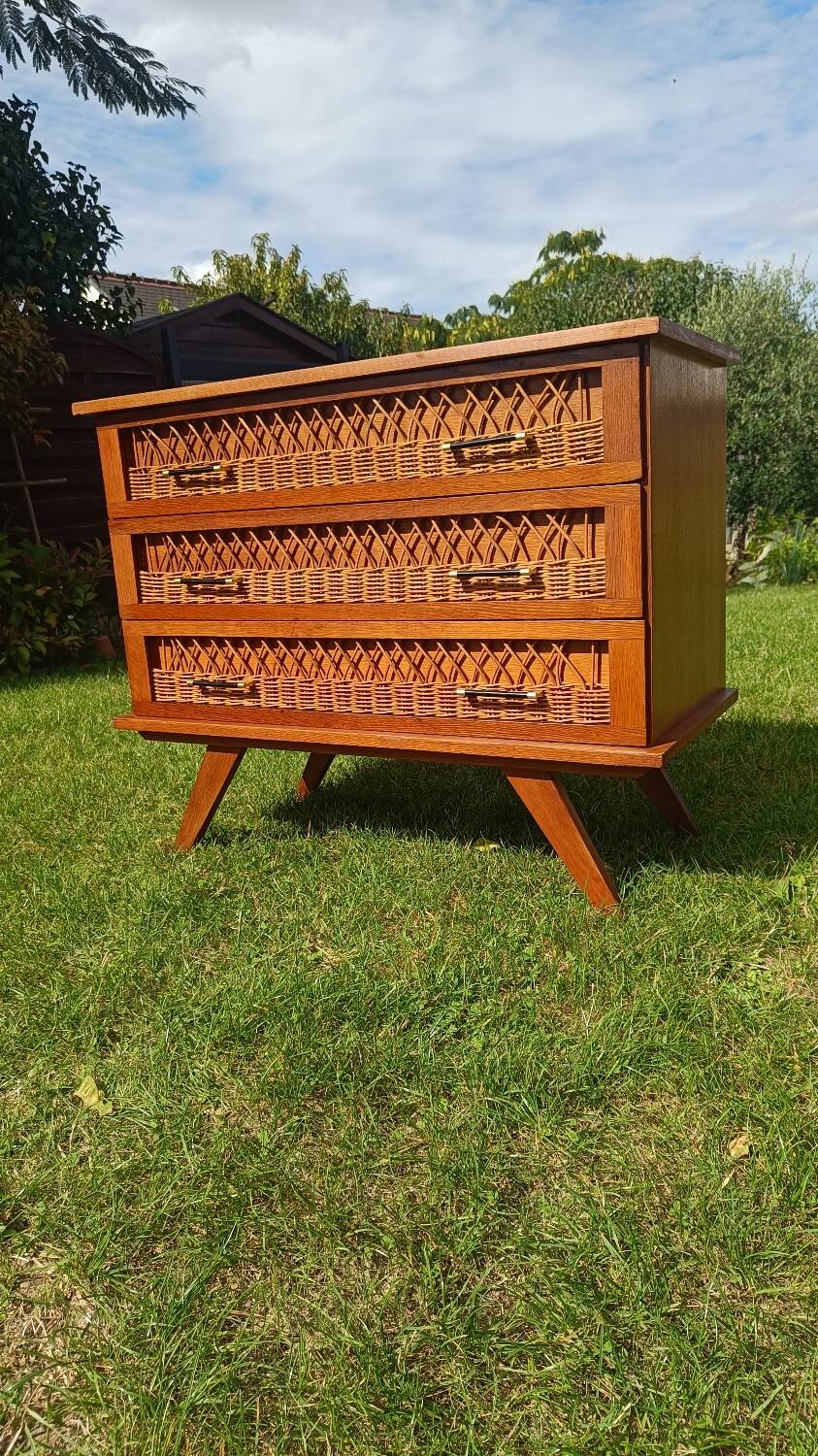 Rattan and wood splayed-leg chest of drawers