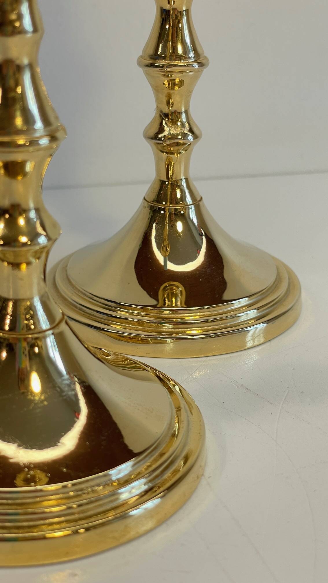 Paire de bougeoirs métal doré vintage