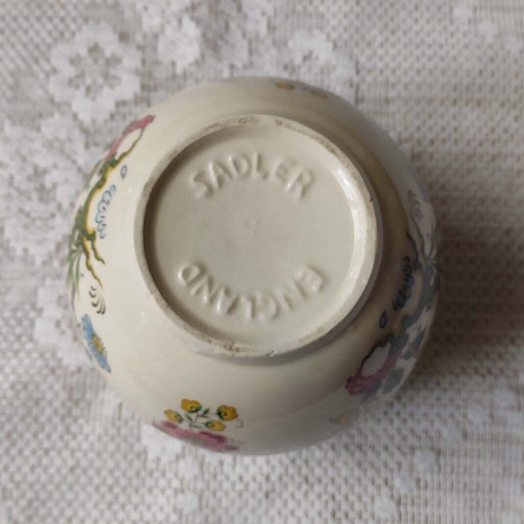 Small English porcelain ball vase