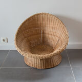 Armchair tulip child