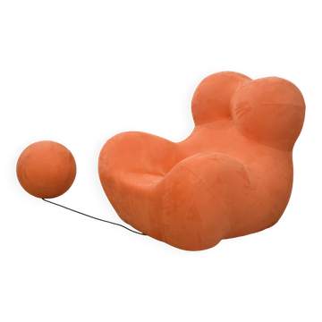 "Mamma" armchair with footrest by Gaetano Pesce