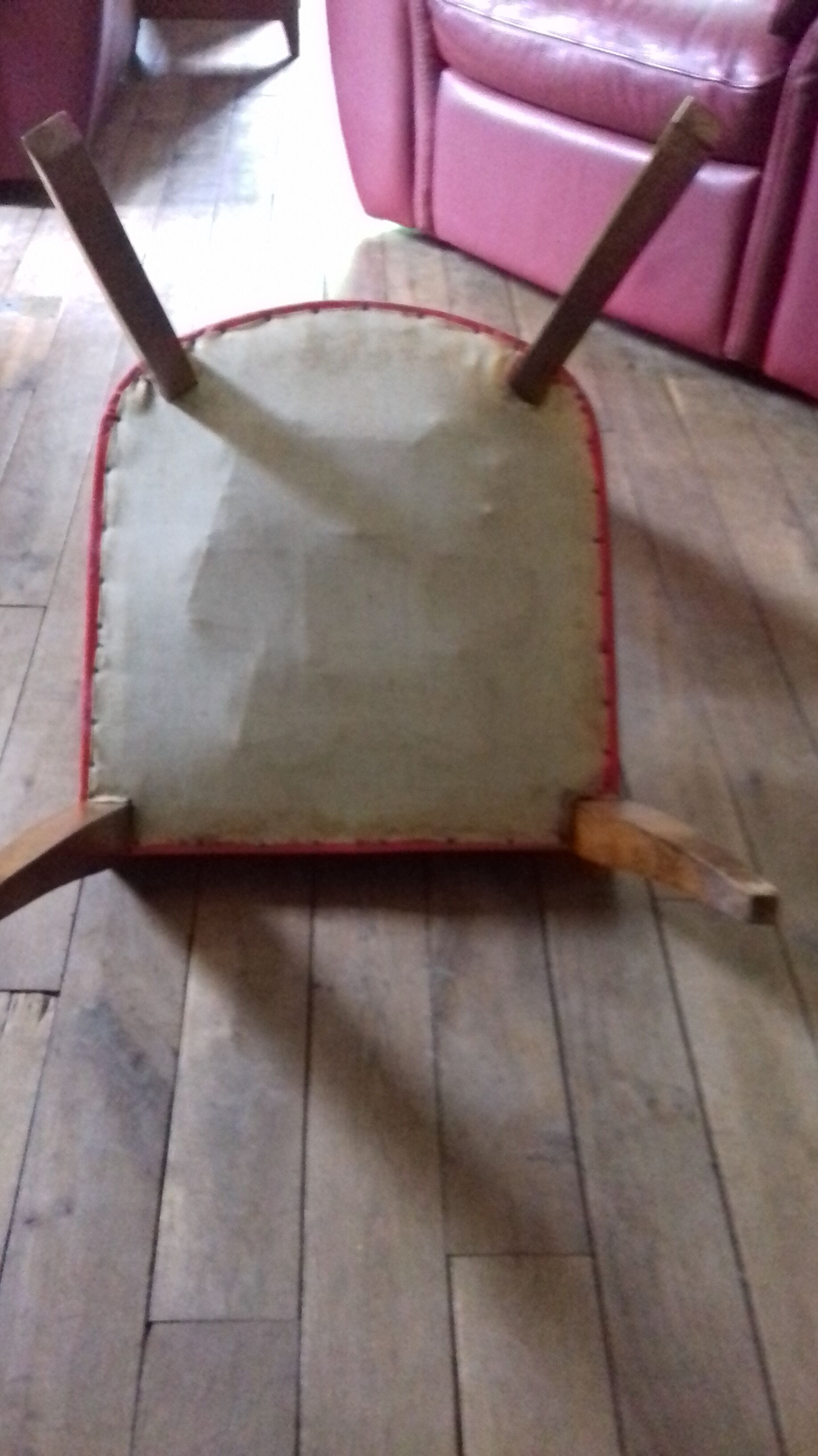 6 leatherette chairs