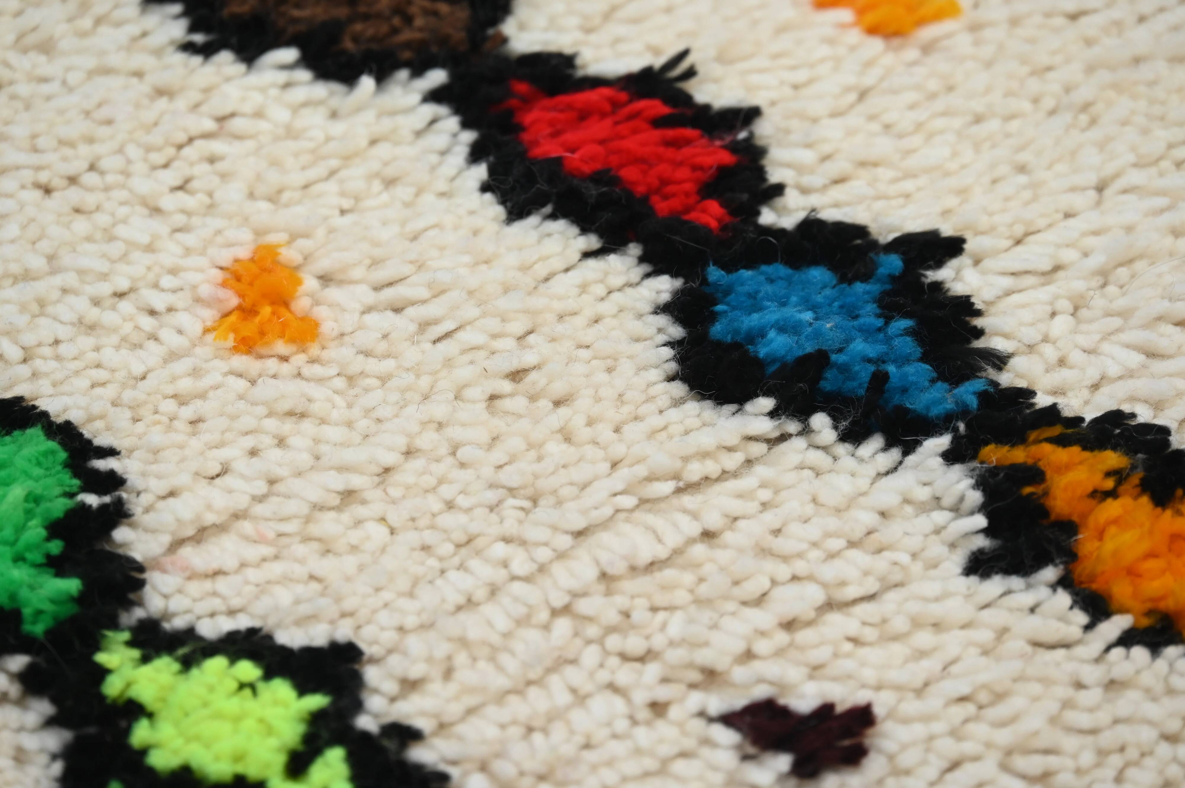 Handwoven coloured wool rug, 155 x 105 cm - P465