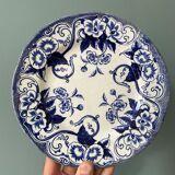 Set of 4 flat plates Creil and Montereau, Flora model