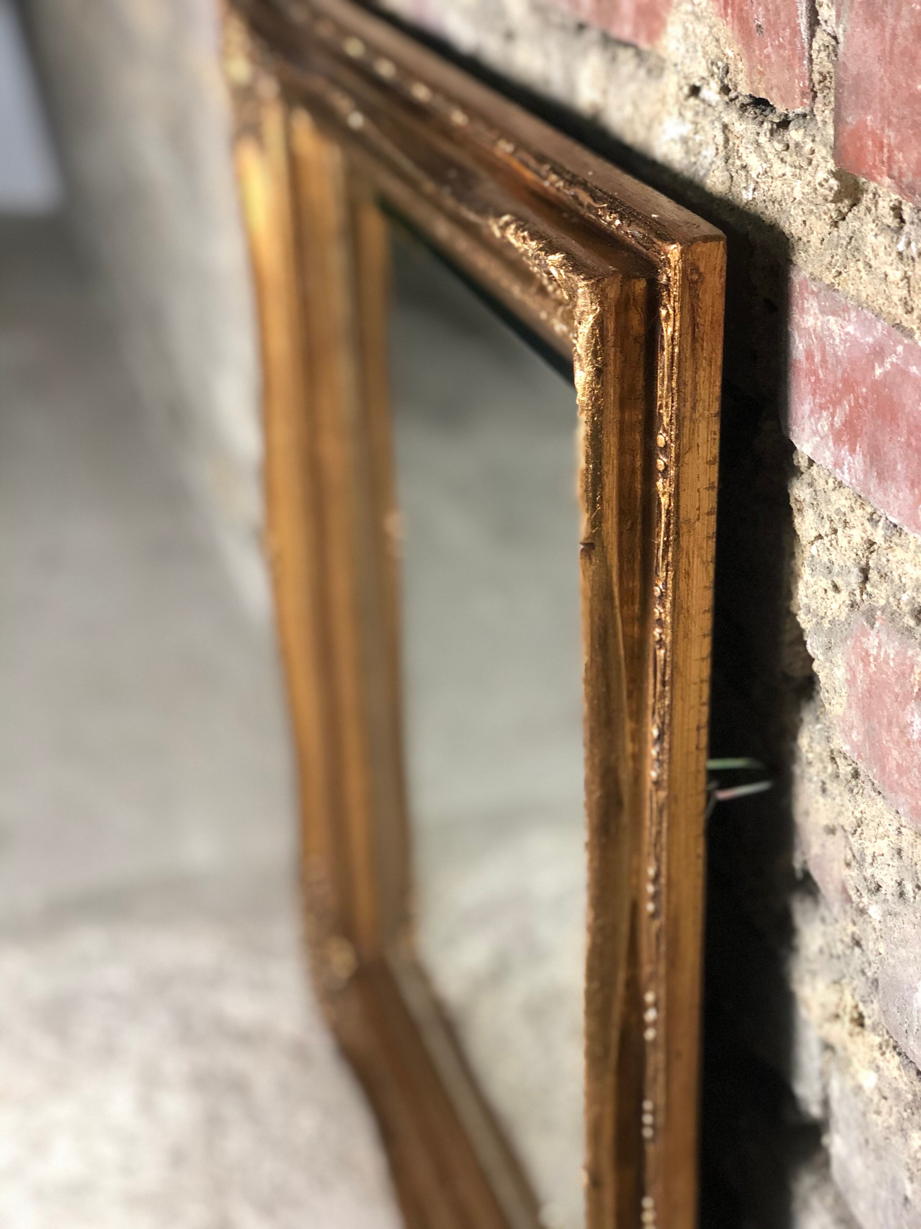 Oval mirror style Louis XV patinated gold 63 x 53 cm
