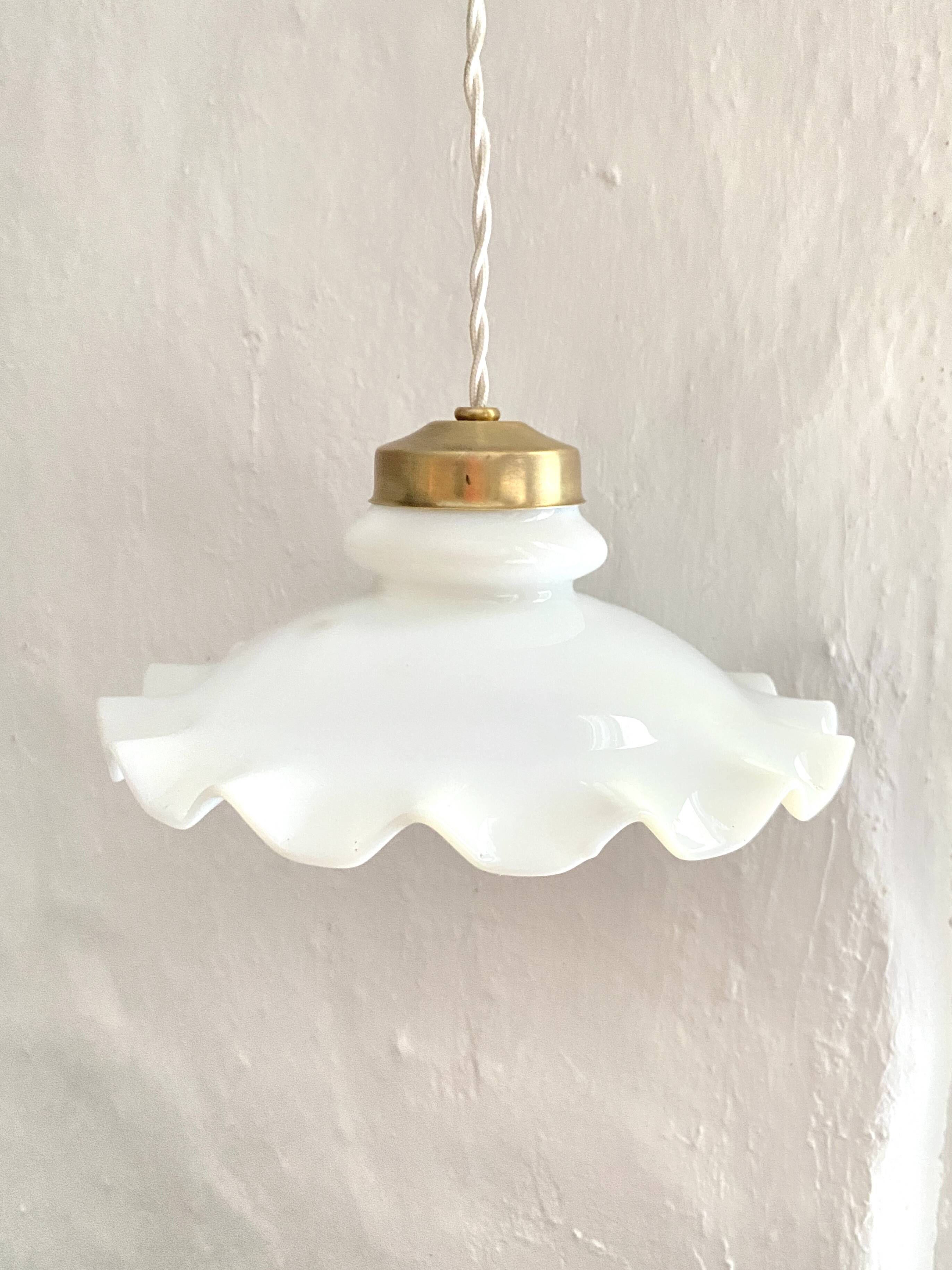 Glass pendant light, 2M fabric cable, porcelain ceiling rose