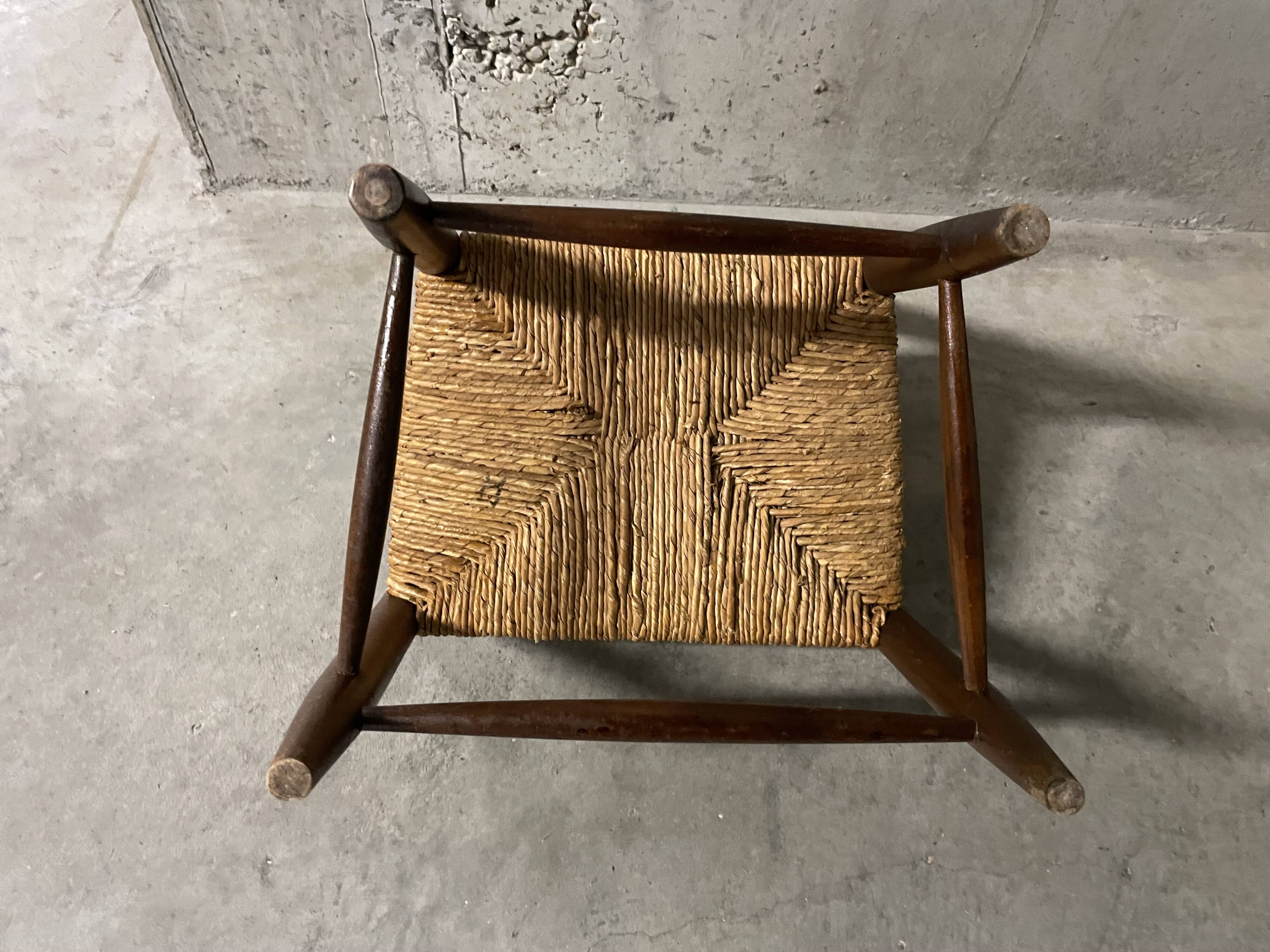 Fauteuil en bois et paille pour enfant