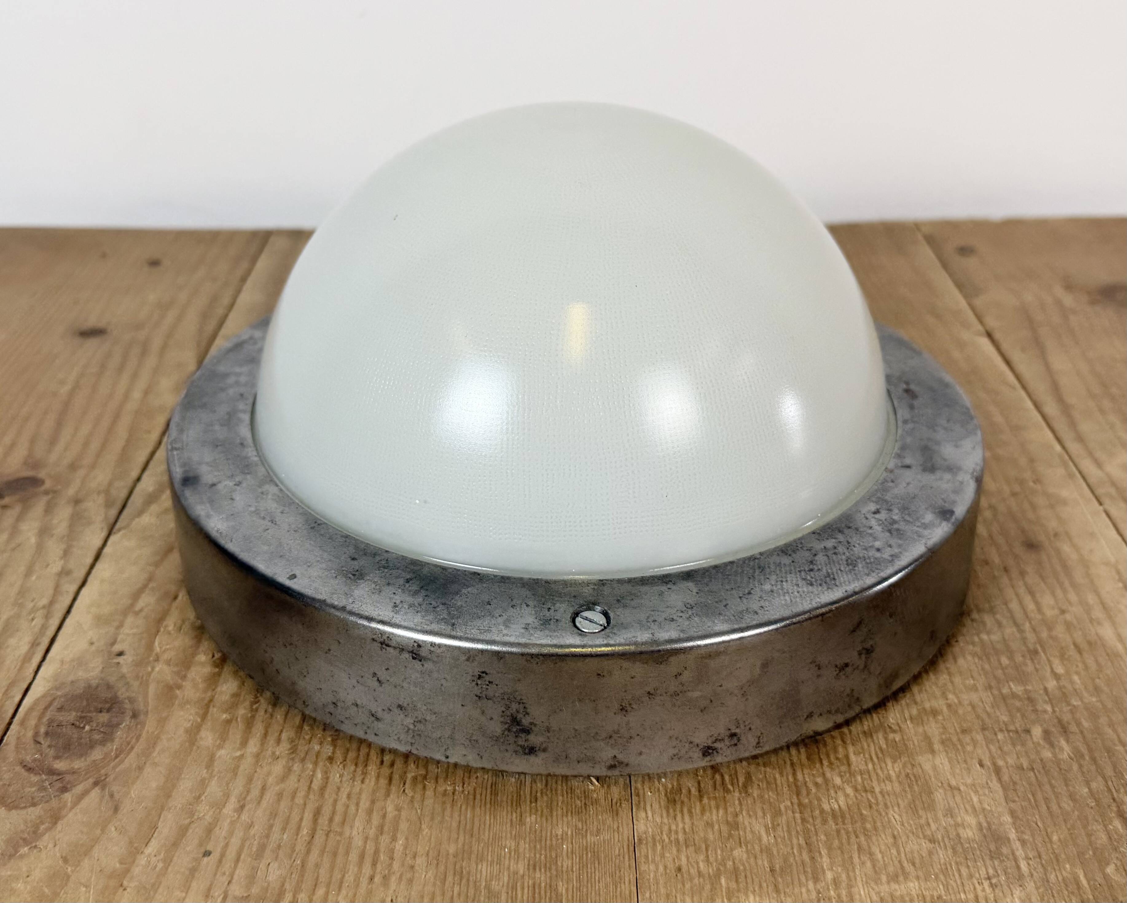 Vintage Wall or Ceiling Light from Elektrosvit, 1970s