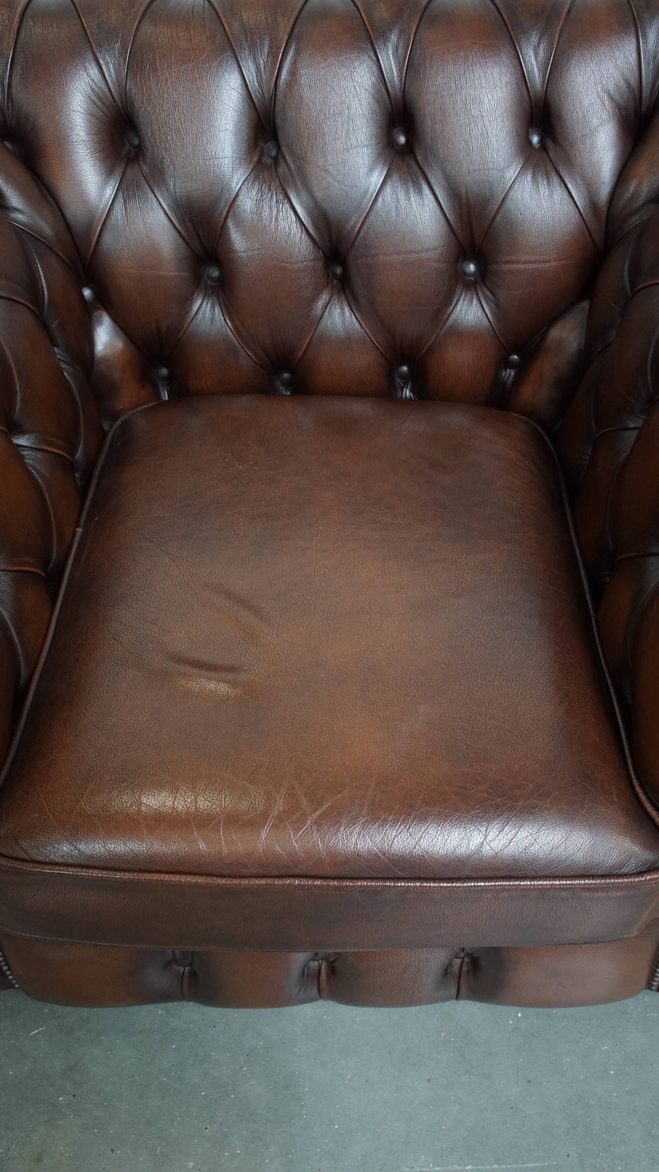 English style cowhide Chesterfield club chair