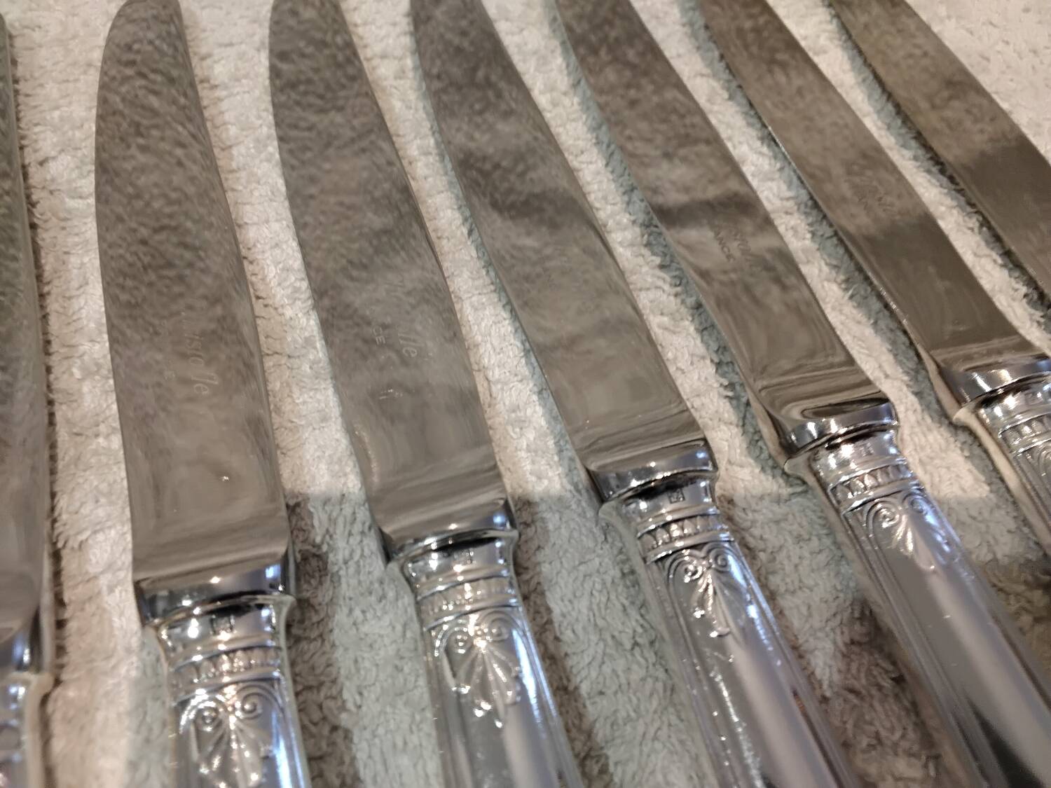 12 silver-plated dessert knives by Christofle Malmaison