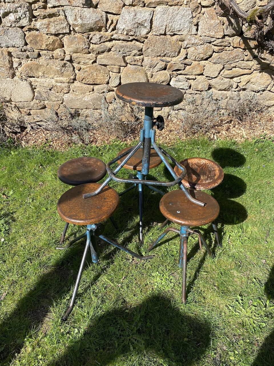 6 adjustable industrial workshop stools, 50s/60s