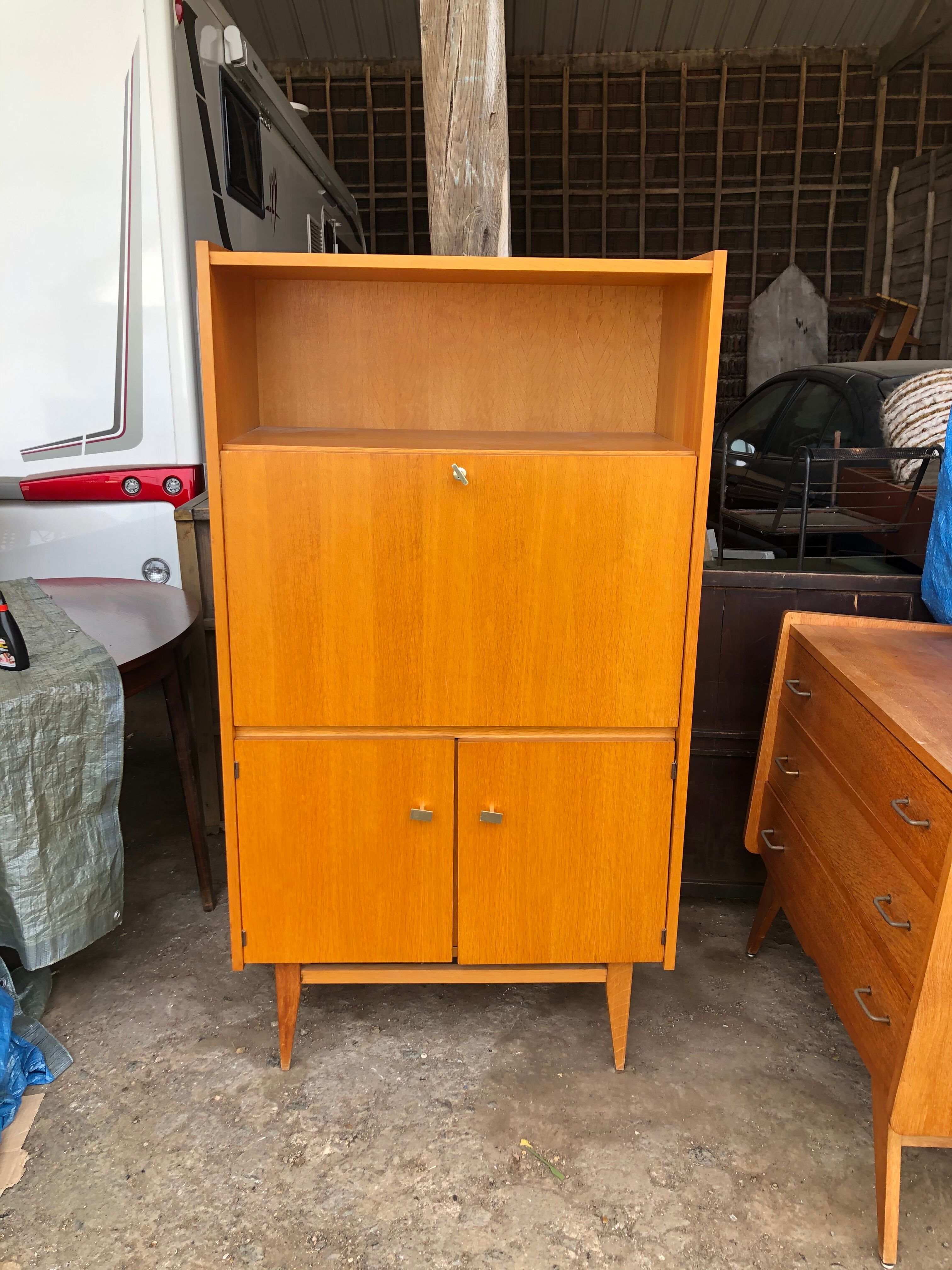 Secretary 1950 feet compass light oak