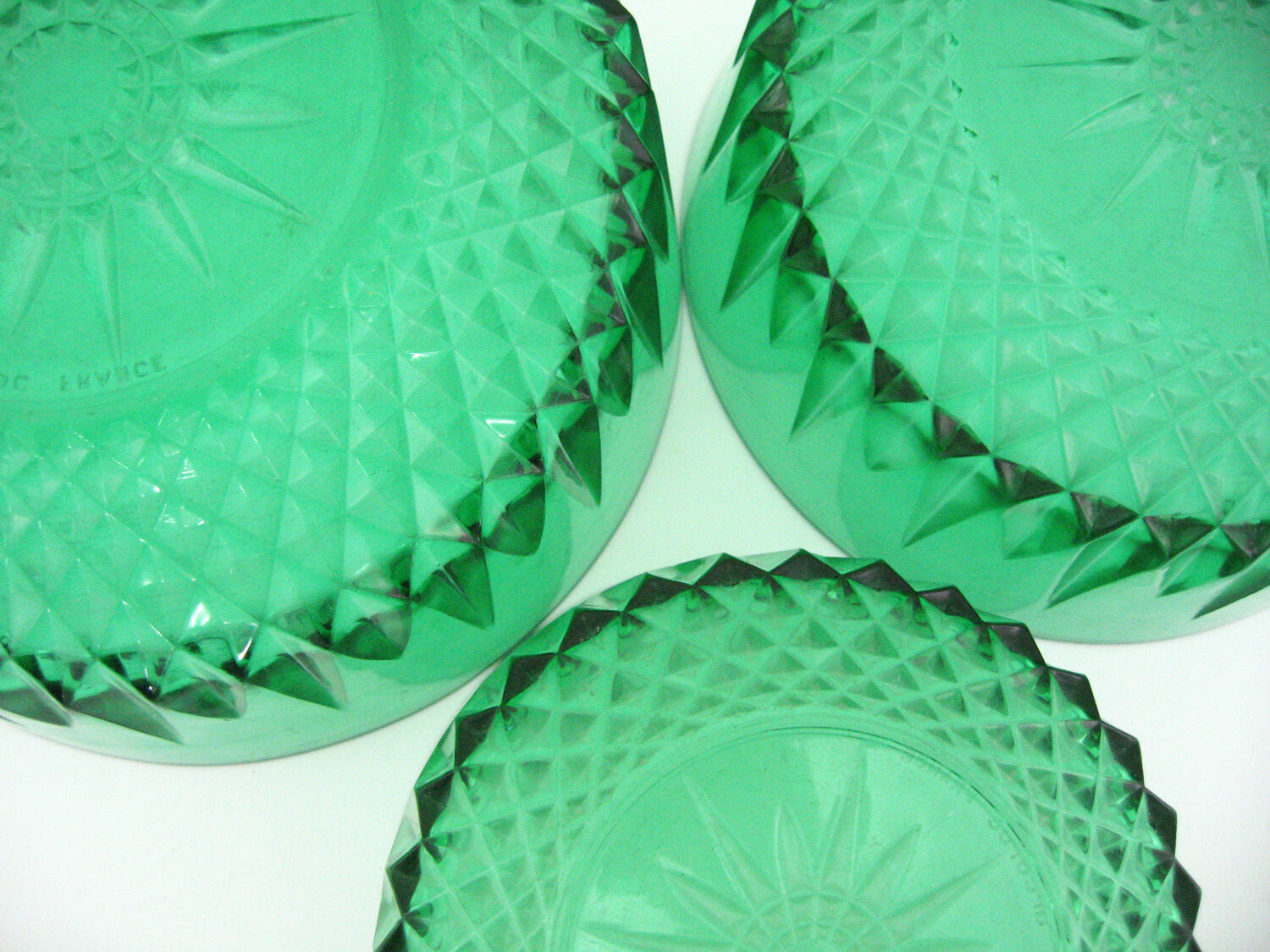 3 glass bowls soaked emerald green - Arcoroc France - vintage 60s