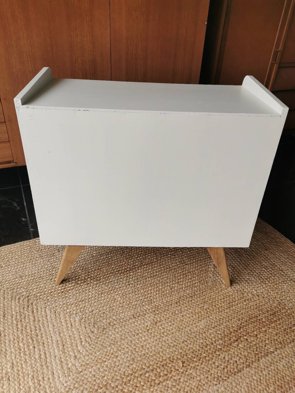 Commode vintage pieds compas