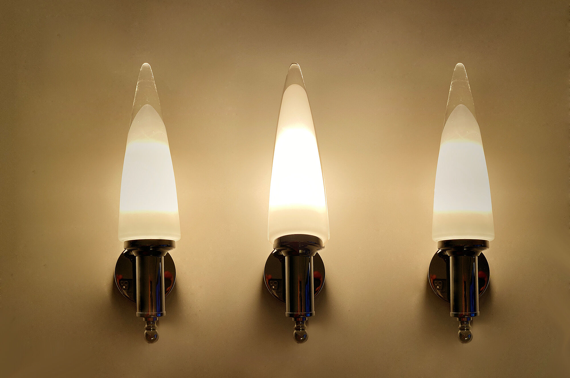 3 vintage chrome and Murano glass wall lamps, 70s