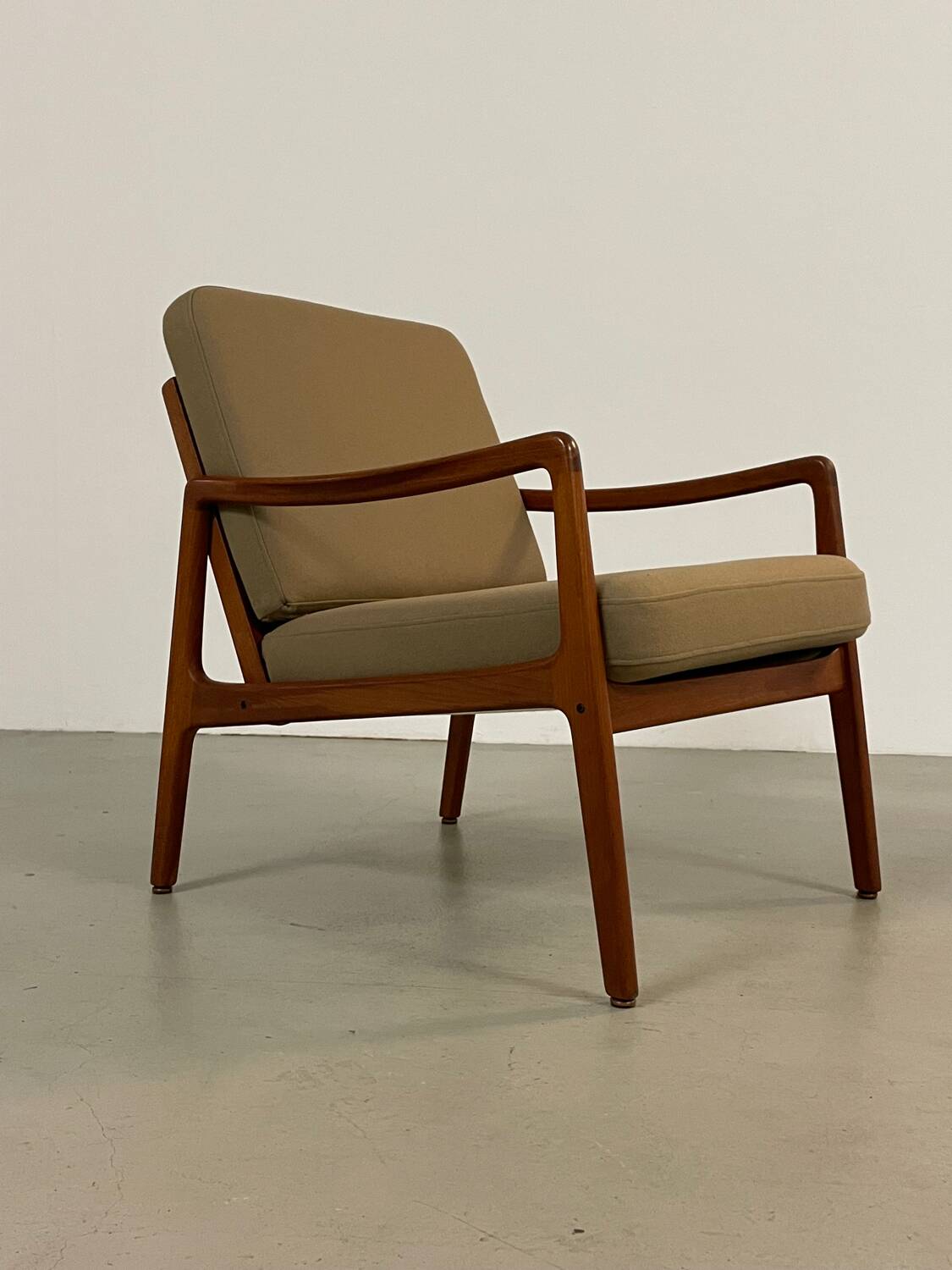 Fauteuils danois en teck par Ole Wanscher années 1960 MidCentury