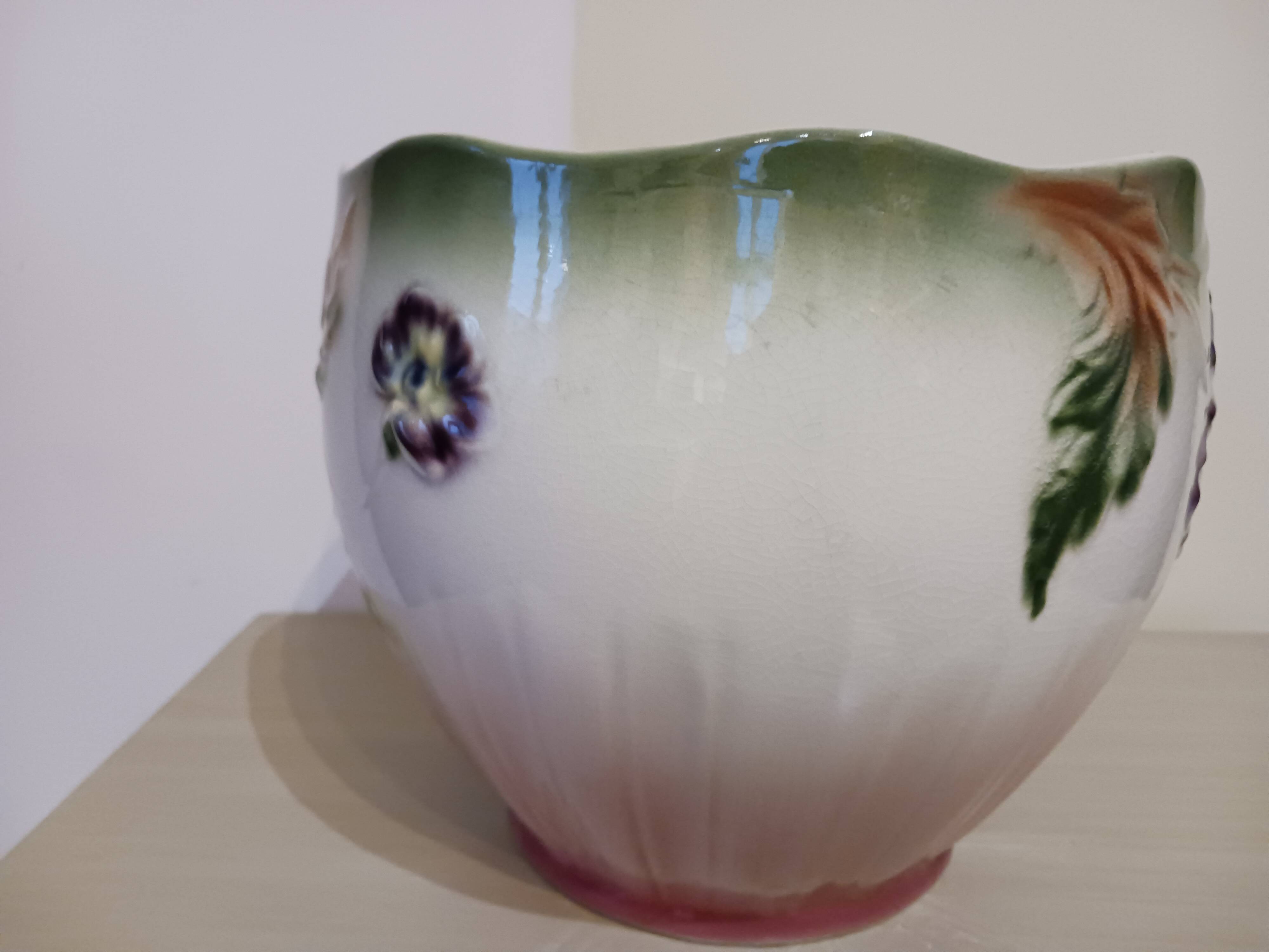 Slip pot cover, 1950s.