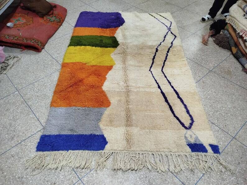 Handmade Moroccan rug 250cm x 150cm