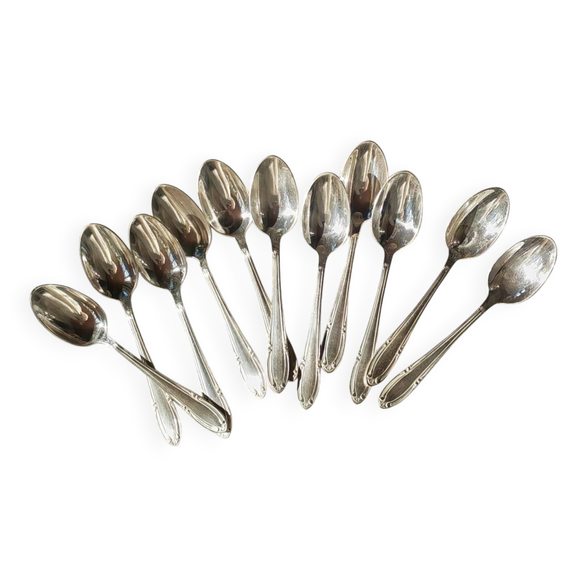 11 Reneka teaspoons
